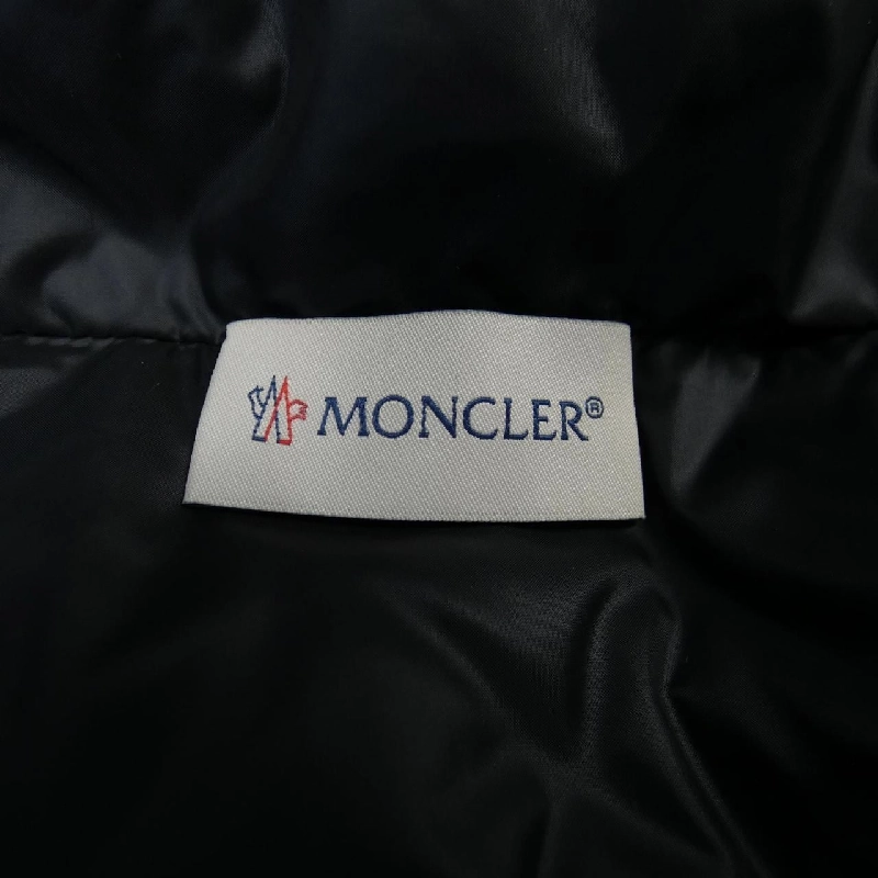 Moncler MONCLER 20939B51100 Áo khoác lông 630713