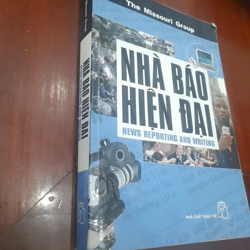 The Missouri Group - NHÀ BÁO HIỆN ĐẠI 570099
