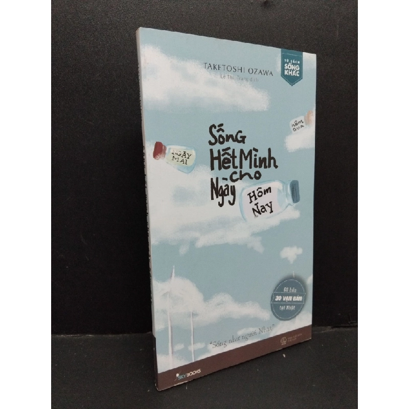 Sống hết mình cho ngày hôm nay Taketoshi Ozawa mới 90% ố nhẹ 2019 HCM.ASB0811 361473