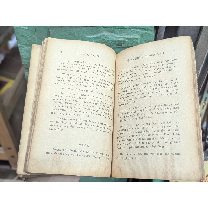 Mổ xẻ nhà văn hiện sinh Jean Paul Sartre - Nguyễn Quang Lục 360142