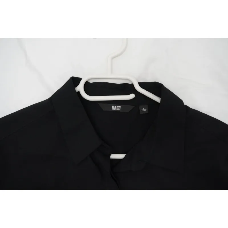 [Mới cắt tag ] Uniqlo -Sơ Mi Đen size L cho nữ 681054