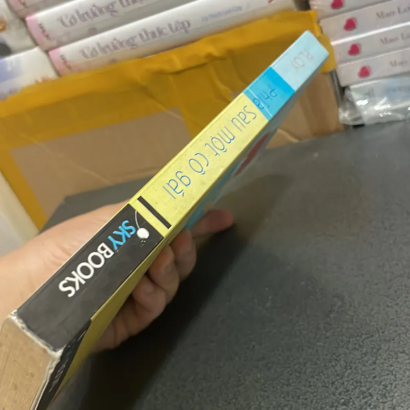 phía sau một cô gái - Ploy 977848