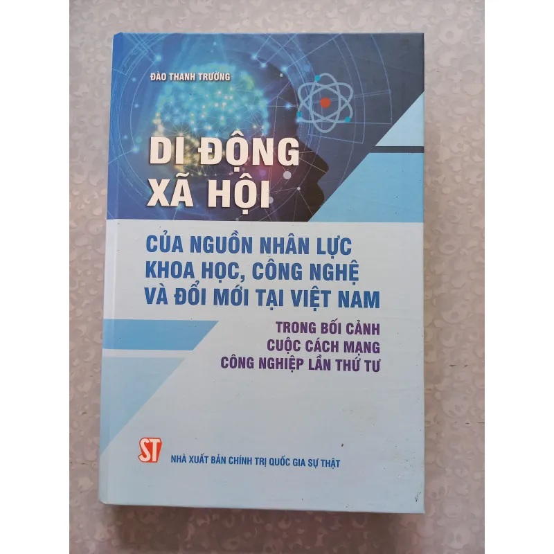 Sách khoa học xã hội  935393