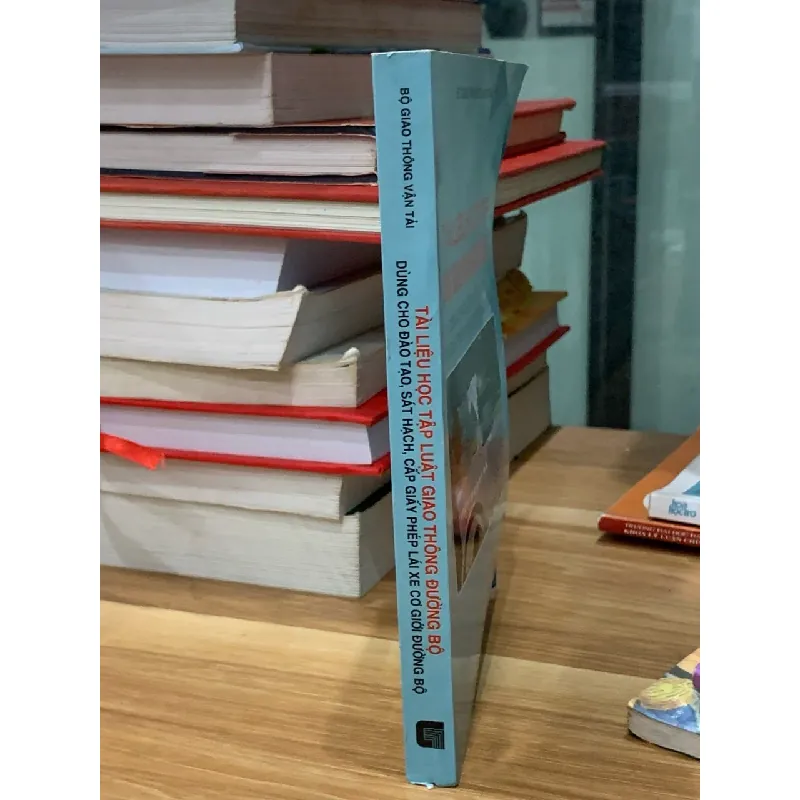 Tài liệu học tập luật giao thông đường bộ- Bộ giao thông vận tải 718575