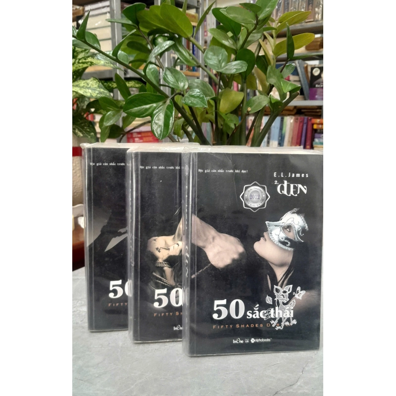 50 SẮC THÁI: XÁM - ĐEN - TỰ DO - E. L. James 413822