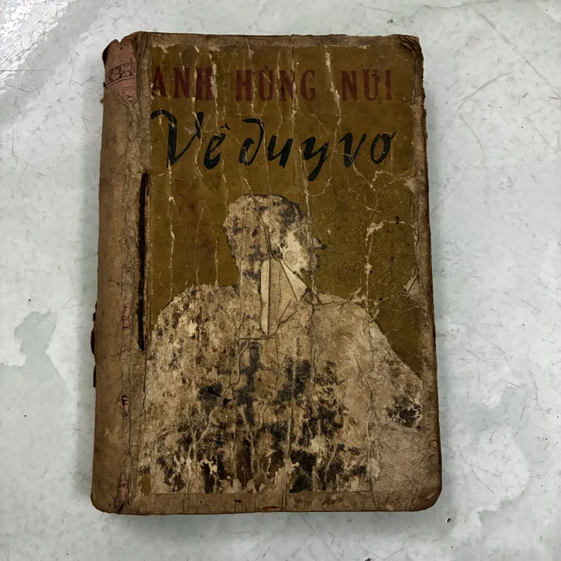 Anh hùng núi Vê duy vơ 1031546