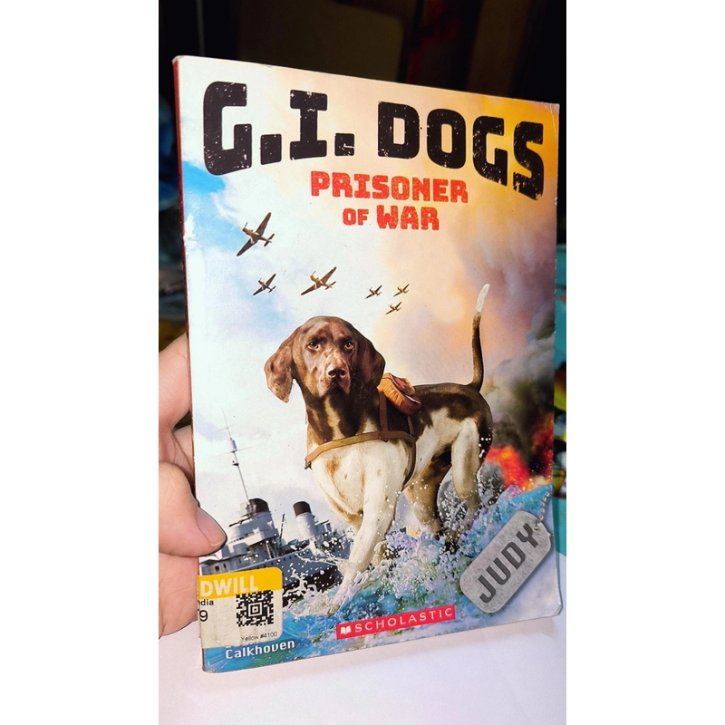 Ngoại văn cũ động vật cho bé - G.I DOGS (dựa trên câu chuyện có thật về chú cún dũng cảm) 496153