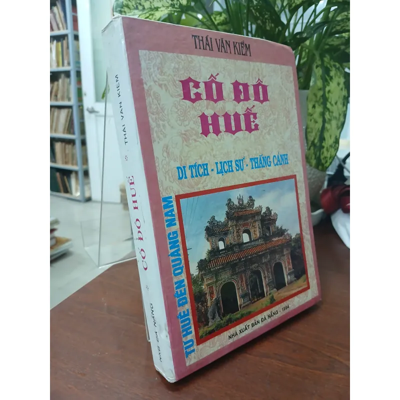 CỐ ĐÔ HUẾ  556937