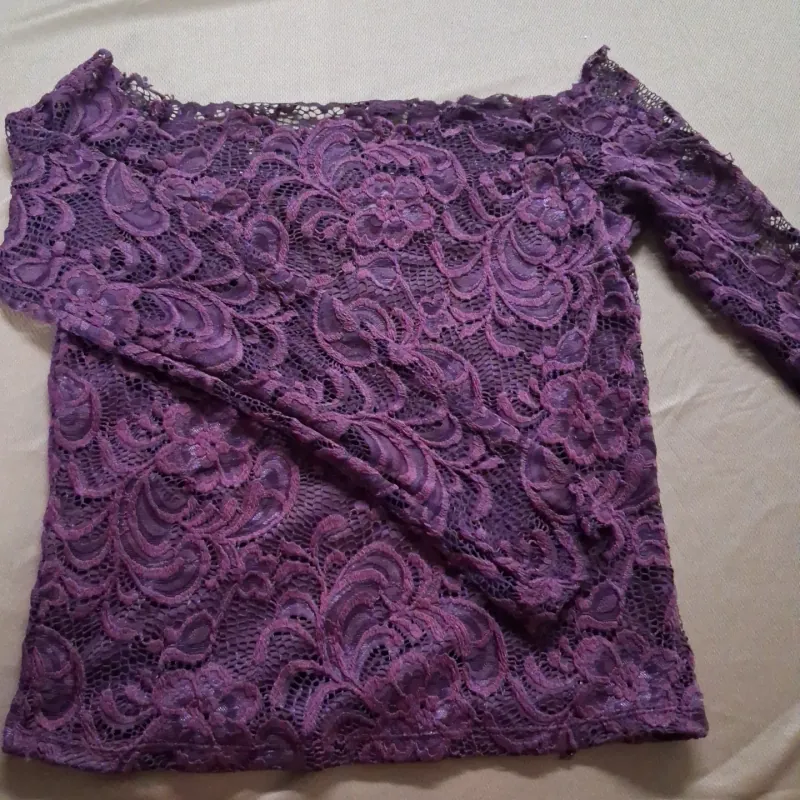 Áo ren vai trần dài tay 777346