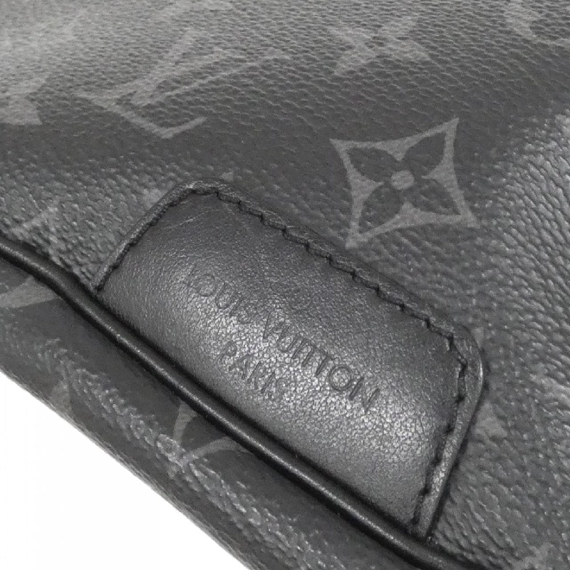 Túi đeo chéo Louis Vuitton Monogram Eclipse Discovery M44336 611365
