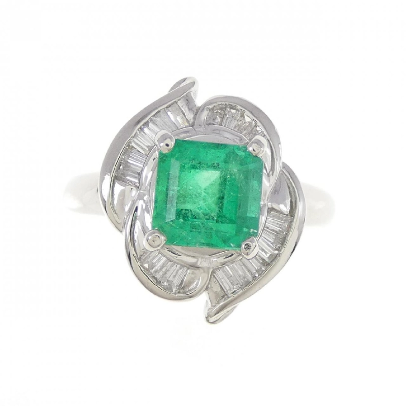Nhẫn Emerald 1.379CT 672674