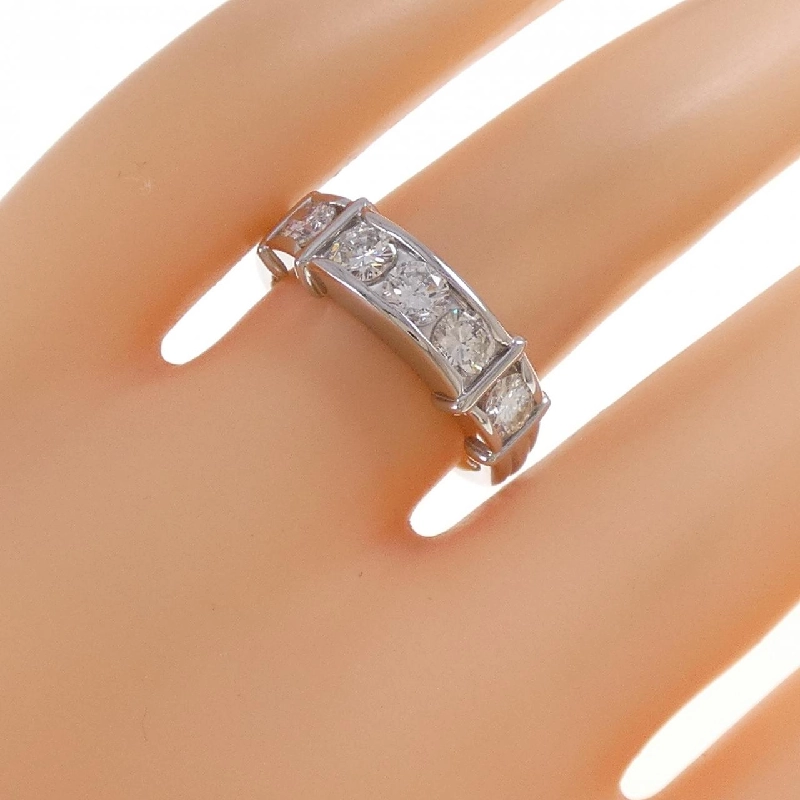 Nhẫn kim cương PT900 1.00CT 669024