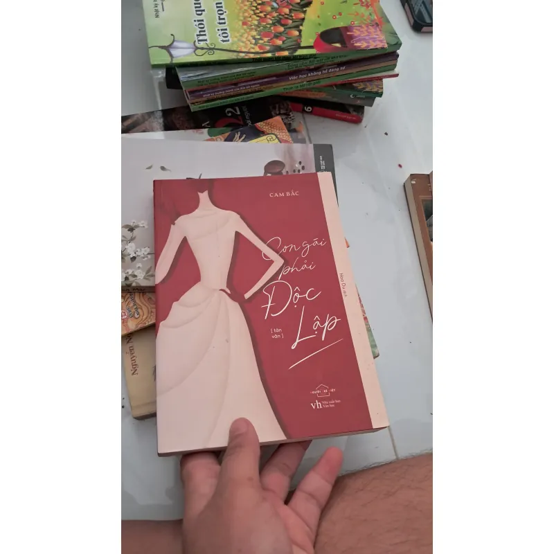 CON GÁI PHẢI ĐỘC LẬP 776386