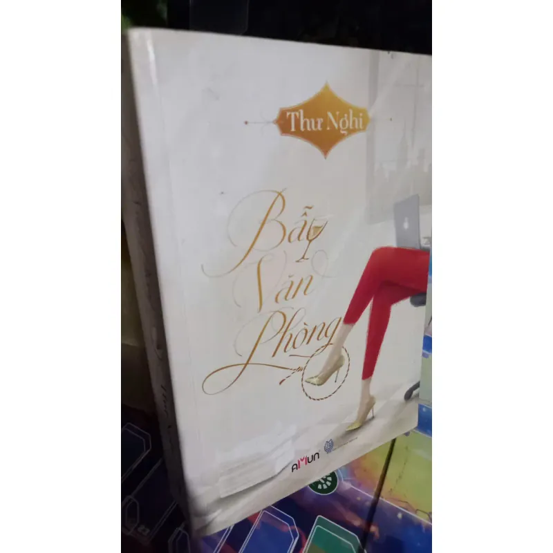 bẫy văn phòng 1038006