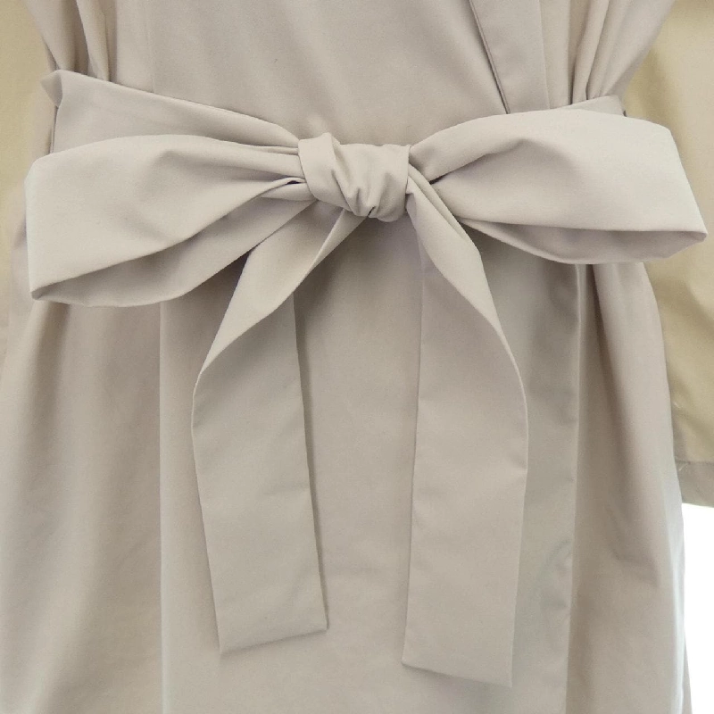 【Mã giảm giá】Áo khoác TIARA 639290