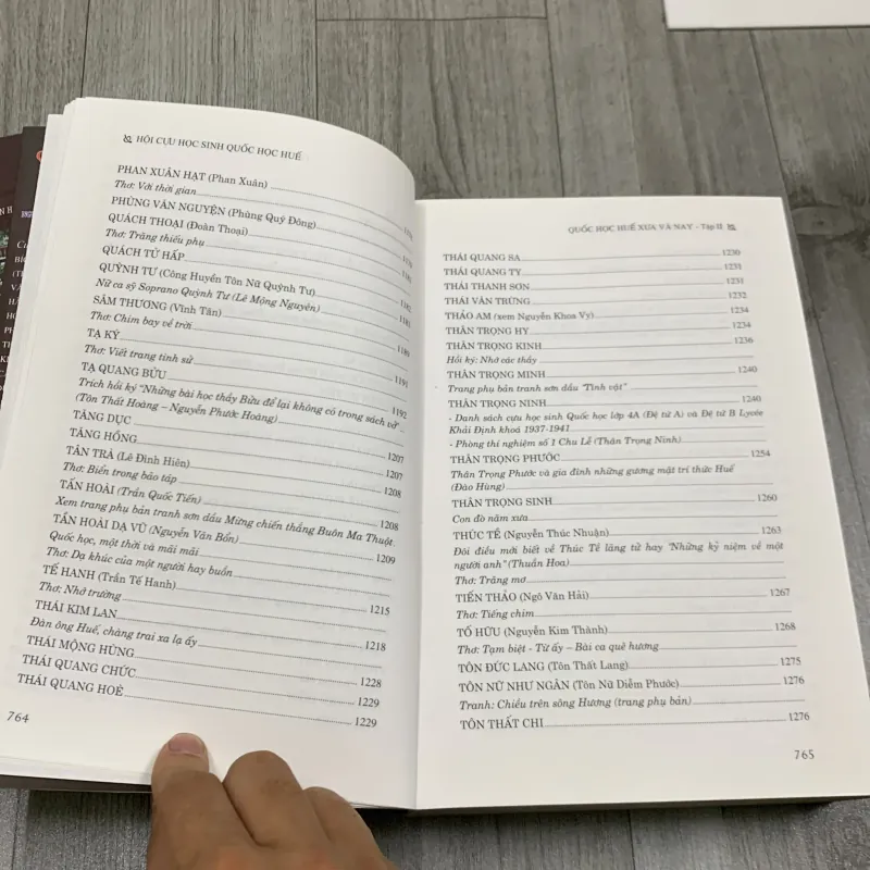 Quốc học huế xưa và nay. Full bộ 2 cuốn. 6b1 755766