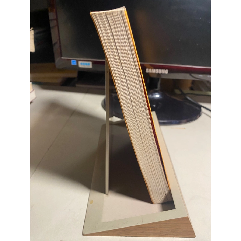 Đời Thực Của Hậu Phi-Tác giả Hướng Tư- NXB văn hoá thông tin-Năm XB 2002- sách qua sử dụng còn tốt 444476