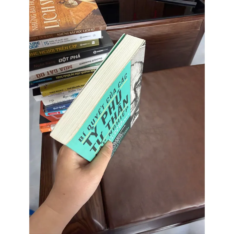 BÍ QUYẾT CỦA CÁC TỶ PHÚ TỰ THÂN LẬP NGHIỆP – THE SELF-MADE BILLIONAIRE EFFECT- K2 998370