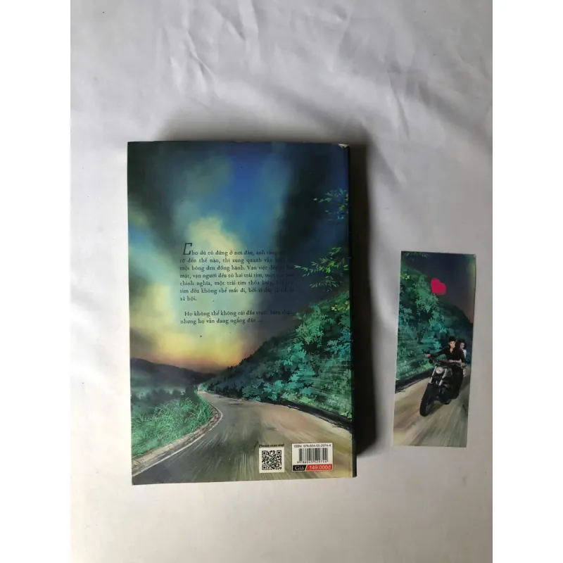 Mặt Trời Không Lặn Về Tây - Kim Bính 789508