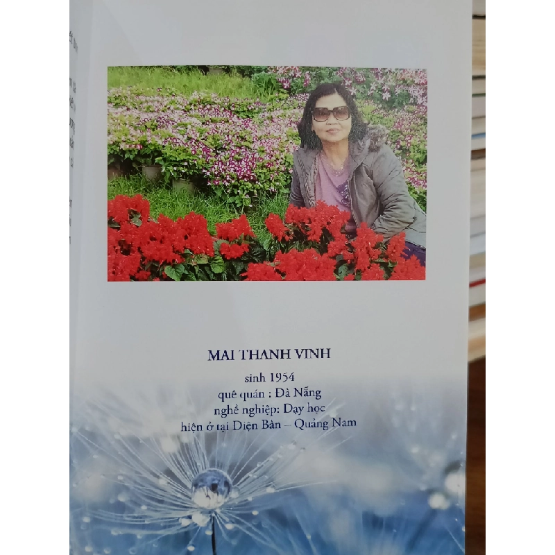 Tuyển tập thơ văn: Giữ lại mùi mưa - Nguyễn Văn Hùng (chủ biên) 518208