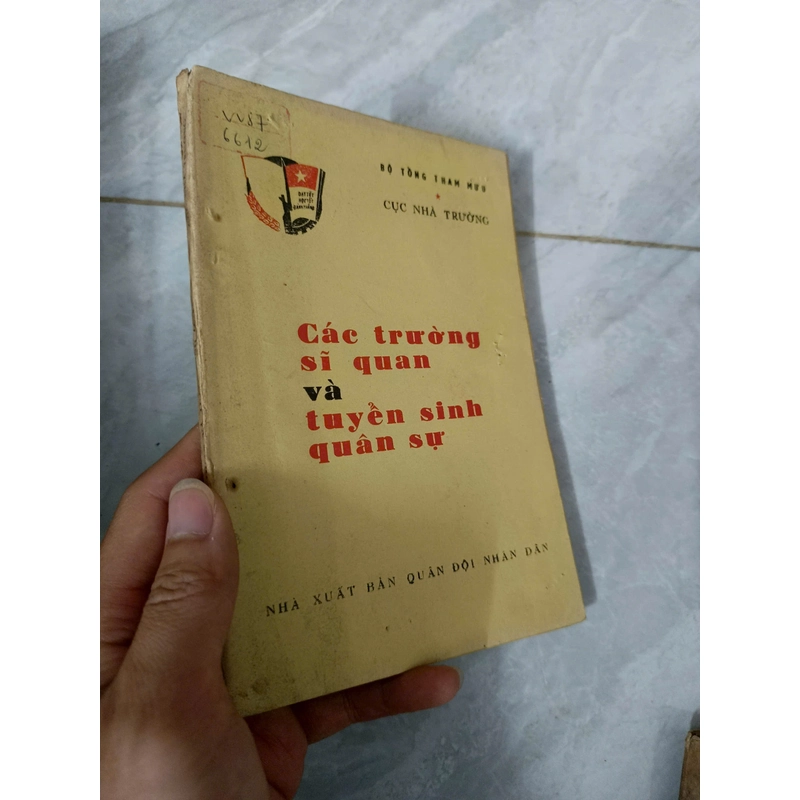 Các trường sĩ quan và tuyển sinh quân sự 521434