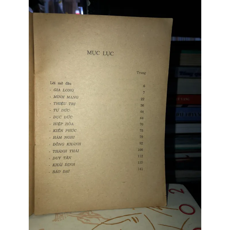 Kể chuyện các vua Nguyễn  933239