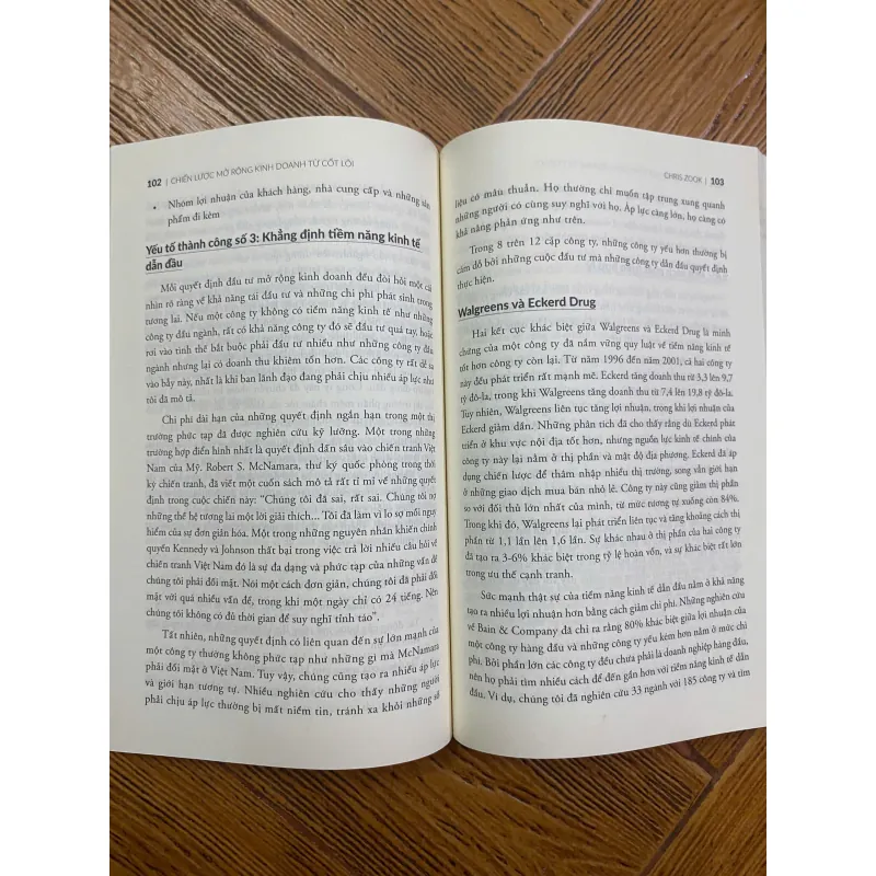 Chiến lược mở rộng kinh doanh từ cốt lõi (Tặng kèm Chinh Phục Cơn Hoảng Loạn) 601051