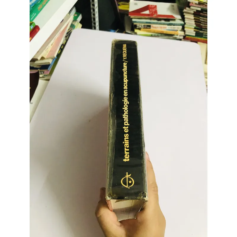 📘 TERRAINS ET PATHOLOGIE EN ACUPUNCTURE – Y. Requena 598084