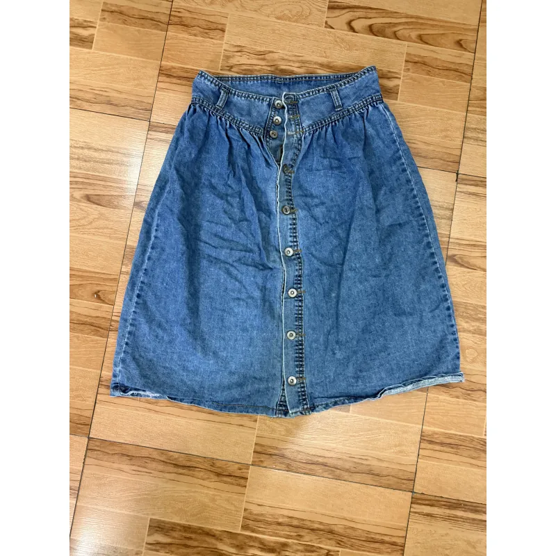 Chân vây jean xoè 3 cúc 935136