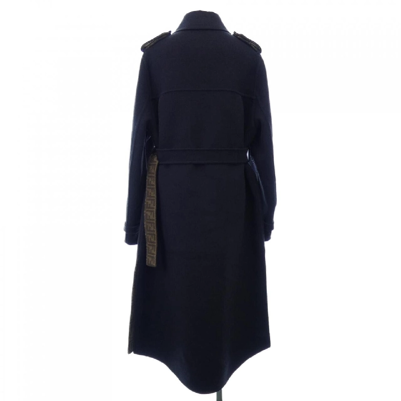 Áo khoác FENDI 636568