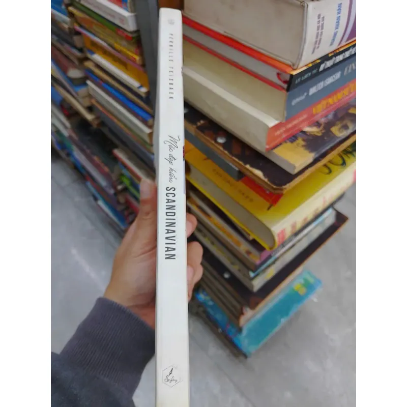 SÁCH MẶC ĐẸP KIỂU SCANDINAVIAN - ĐƠN GIẢN NHƯNG TINH TẾ (B1) 706173