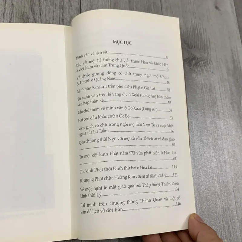 Chữ trên đá chữ trên đồng, minh văn là lịch sử. 2b4 718497