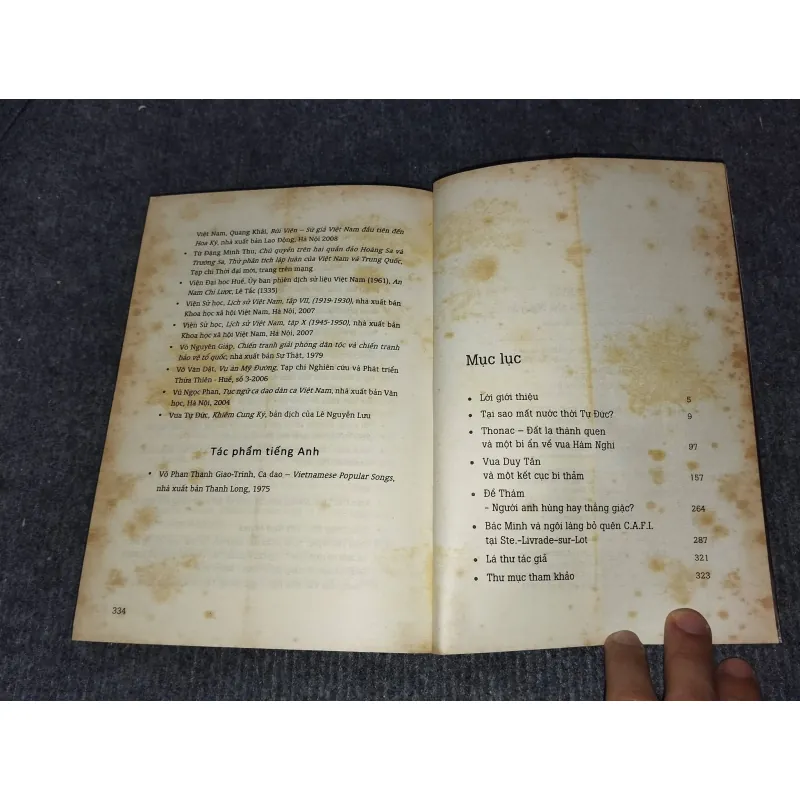 DẤU XƯA. TẢN MẠN LỊCH SỬ NHÀ NGUYỄN 957919