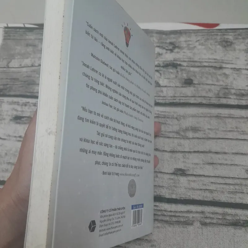 Jonah Lehrer. SÁNG TẠO 701645