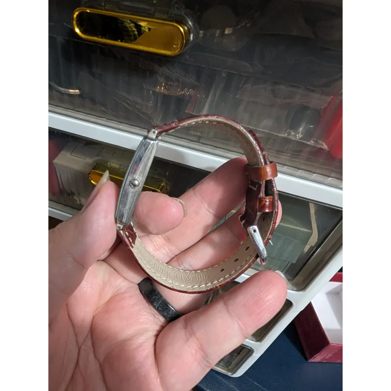 ĐỒNG HỒ NỮ RADO 989747