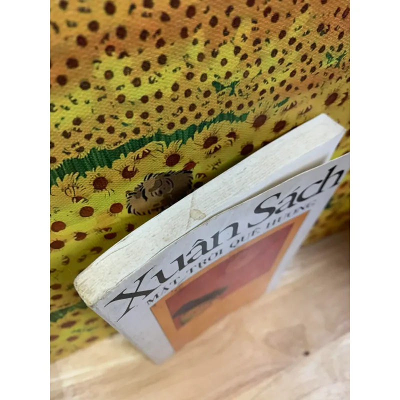 Mặt Trời Quê Hương - Xuân Sách 927492