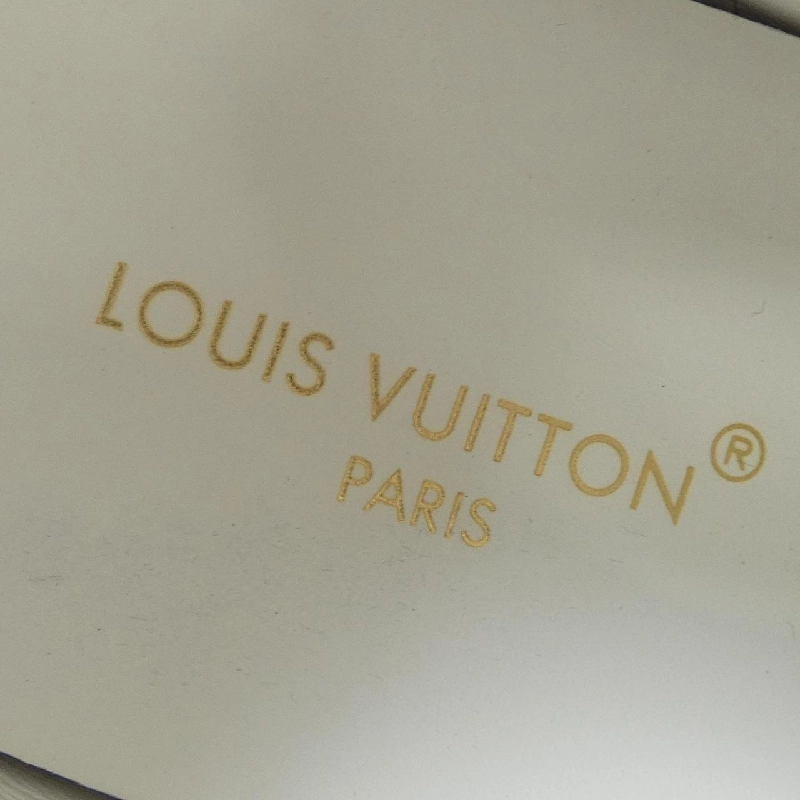 Giày sneaker Louis Vuitton Mini Monogram Emboss Time Outline - Hàng hiệu Authentic 828370