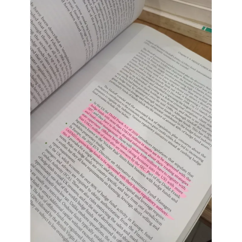 An introduction to global financial markets - Stephen Valdez, Philip Molyneux 702594