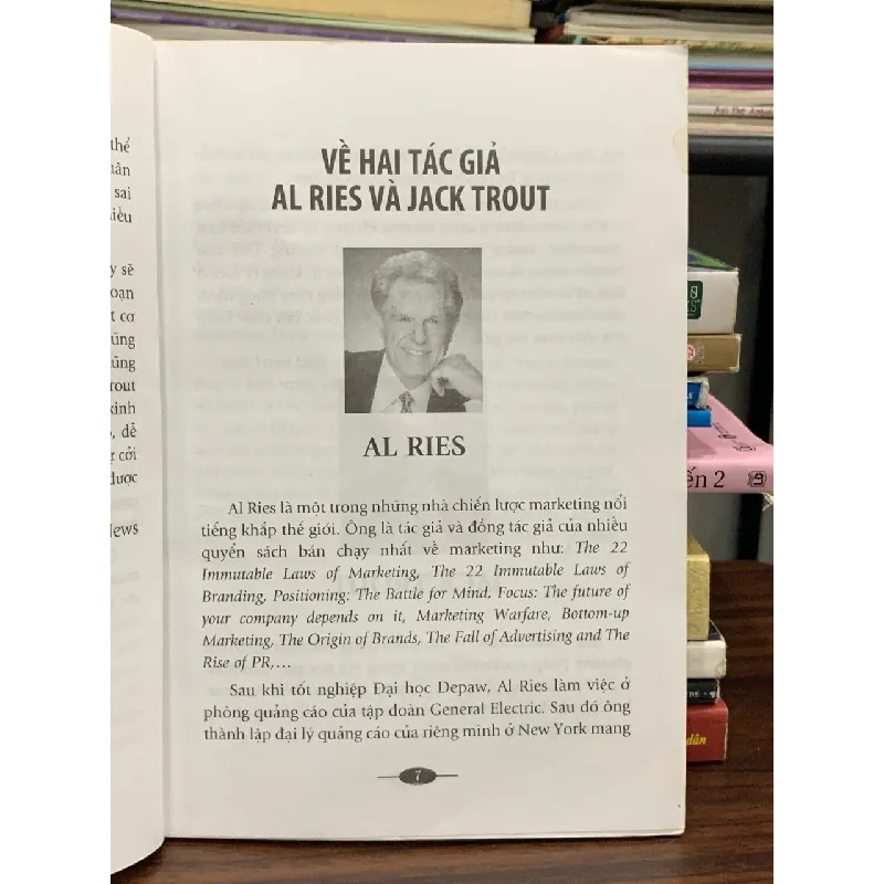 22 quy luật bất biến trong Marketing — Al Ries & Jack Trout 577718