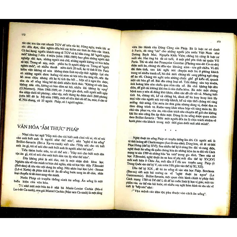 PHÁC THẢO CHÂN DUNG VĂN HÓA PHÁP - HỮU NGỌC 1023159