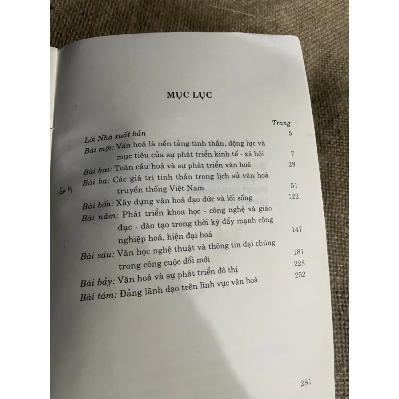 Lý Luận Văn Hóa Và Đường Lối Văn Hóa Của Đảng Cộng Sản Việt Nam 797677