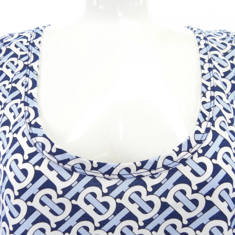 Áo tank top BURBERRY - Hàng hiệu Authentic 825964