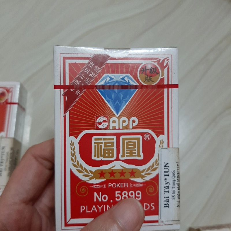 (Combo 2 bộ ) Bài tây mới 100 % 326172