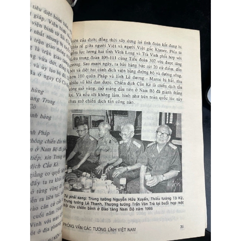 Phỏng vấn các tướng lĩnh Việt Nam - Phan Hoàng 736454