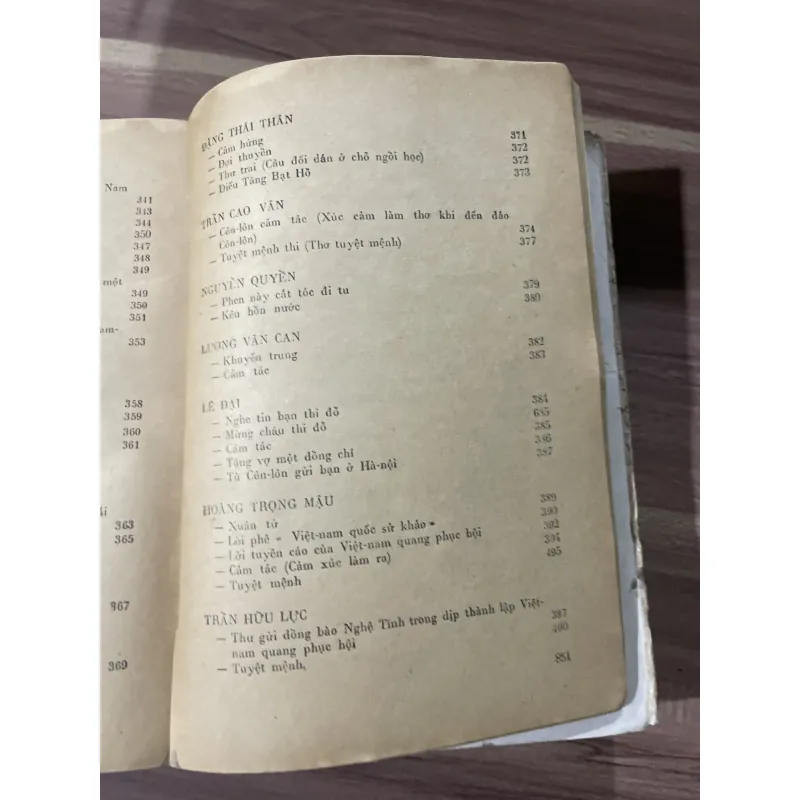 HỢP TUYỂN THƠ VĂN YÊU NƯỚC THƠ VĂN YÊU NƯỚC và CÁCH MẠNG ĐẦU THẾ KỶ XX 1900 - 1930 748023