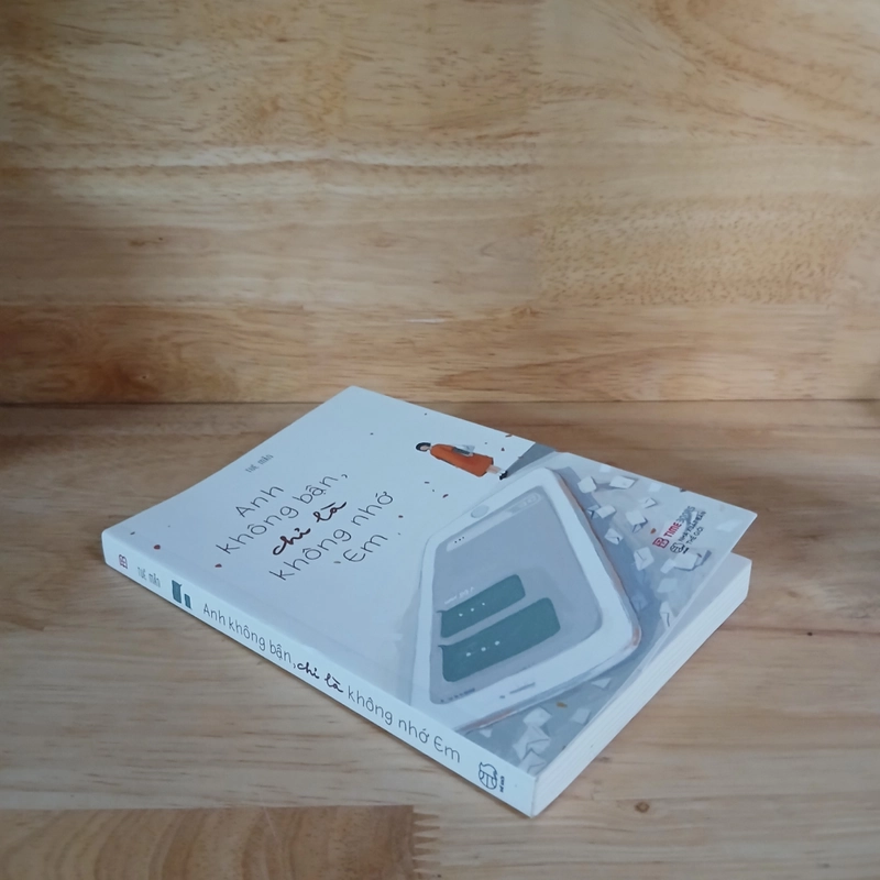 Anh Không Bận, Chỉ Là Không Nhớ Em - Tuệ Mẫn 459698