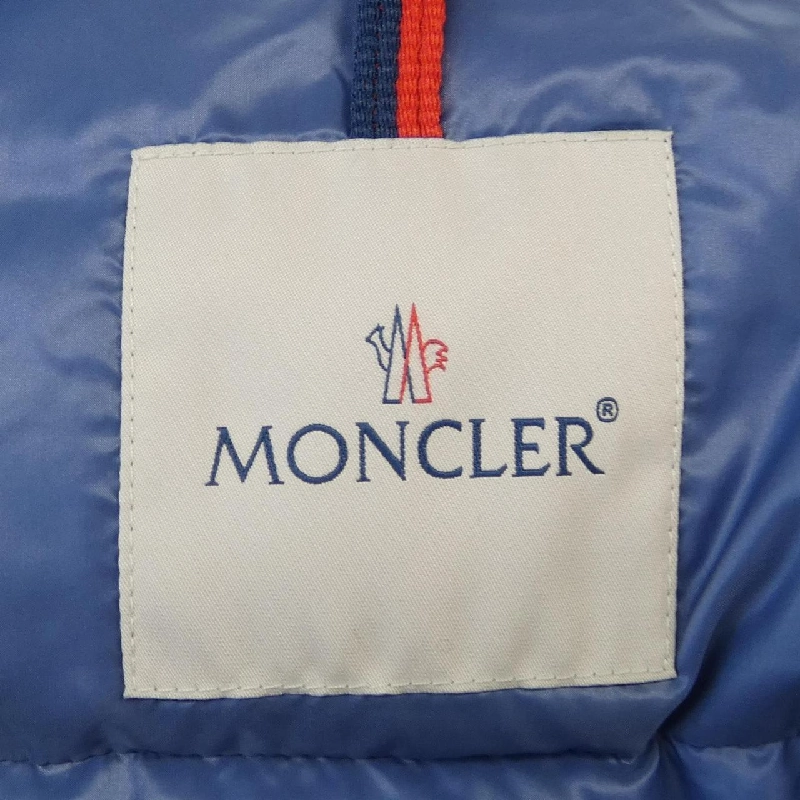 Áo khoác lông vũ MONCLER 640803