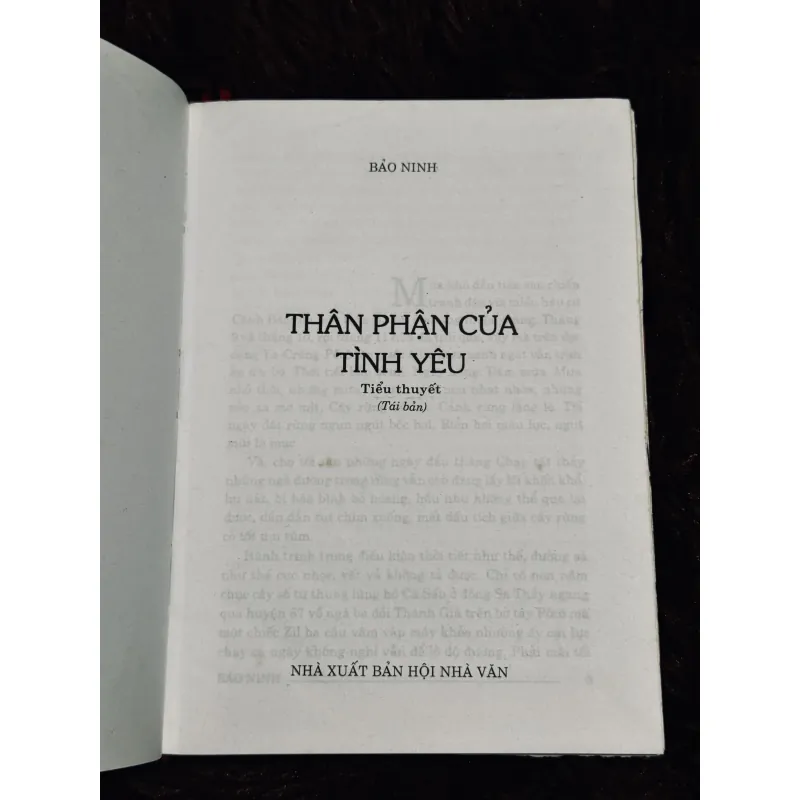 Thân phận của tình yêu (bìa cứng) 933905