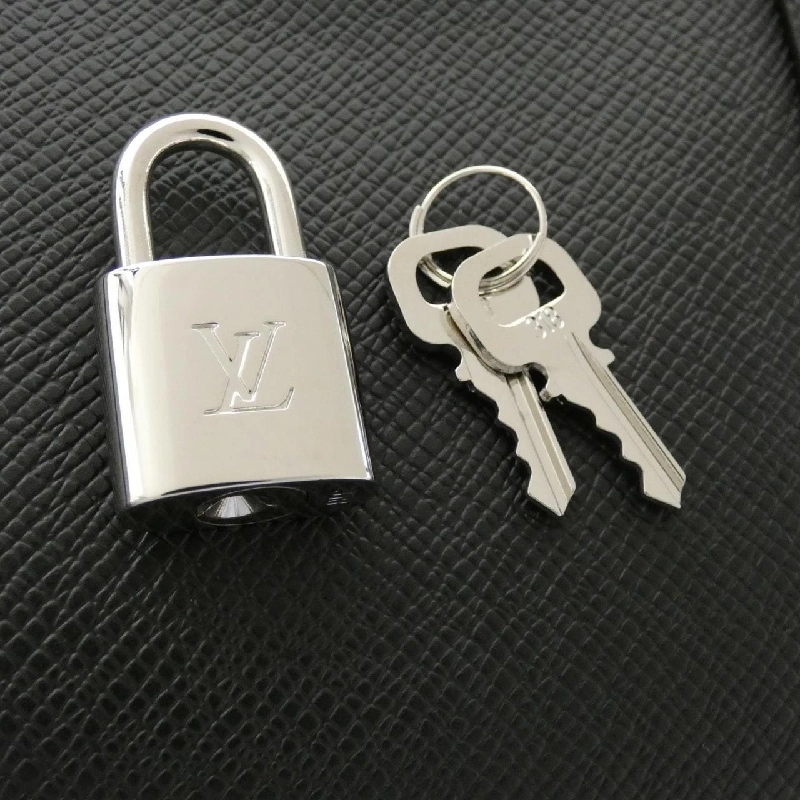 Túi Louis Vuitton Taiga Porte Document Voyage M30925 616173