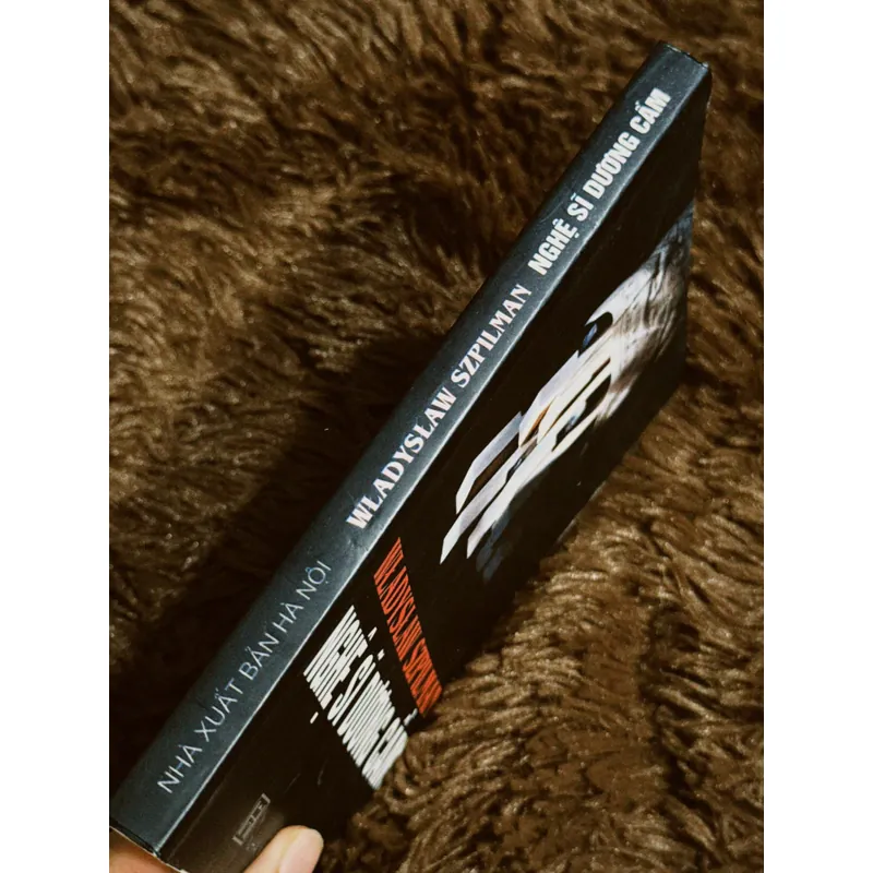 Nghệ sĩ dương cầm (chữ ký dịch giả) 698298